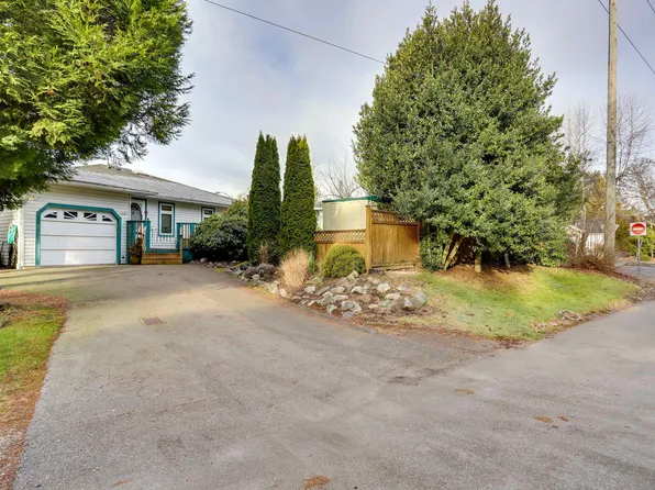 1881 160th St, Surrey, BC V4A 4X5