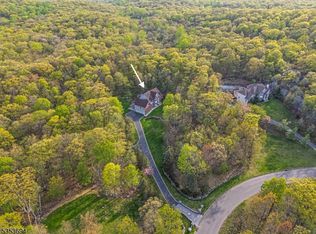 143 S Glen Rd, Kinnelon, NJ 07405