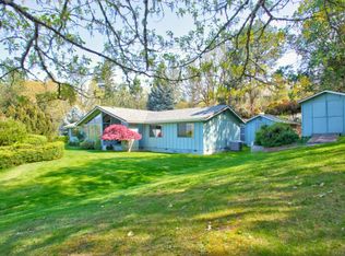 250 Sky Crest Dr, Grants Pass, OR 97527
