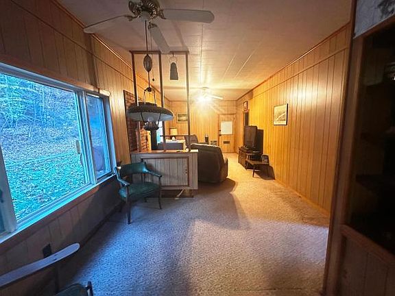 2nd image of 718 Trunkeyville Rd