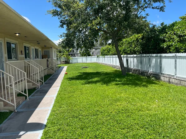 1355 NE 111th St APT 1, Miami, FL 33161