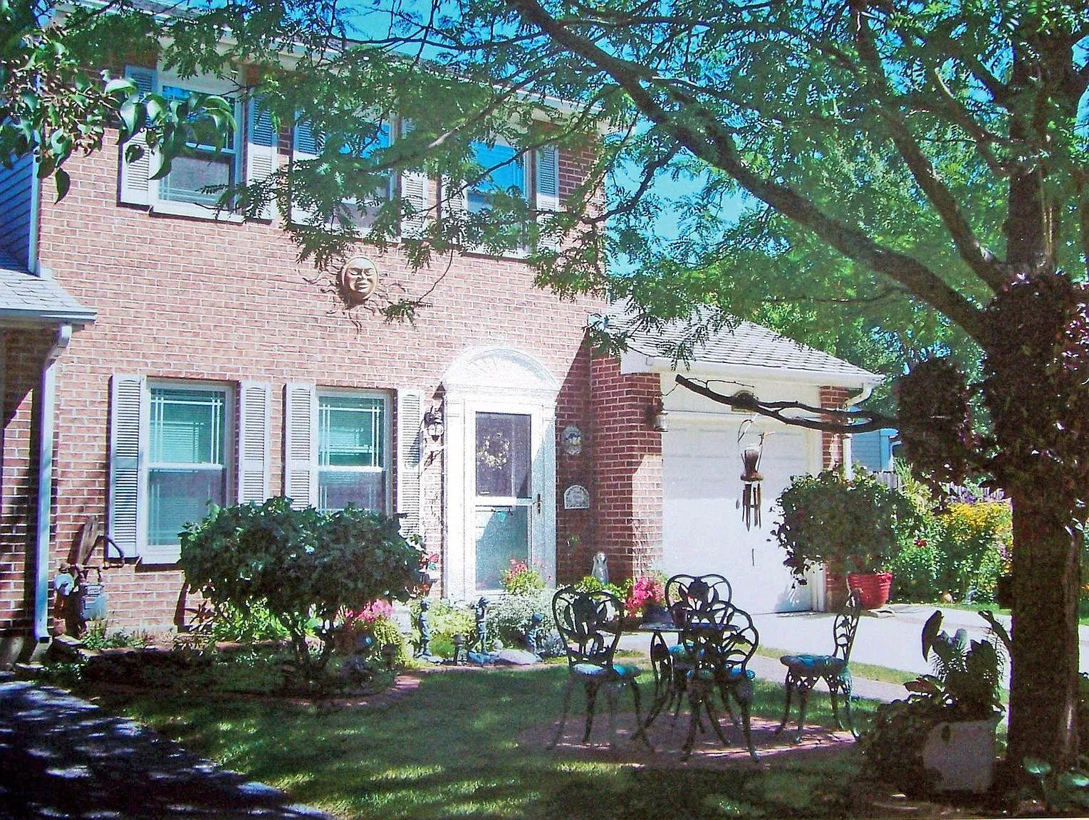 1423 Walnut Cir photo 1