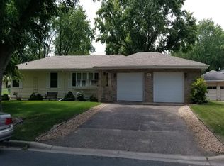 920 Patton Rd, New Brighton, MN 55112
