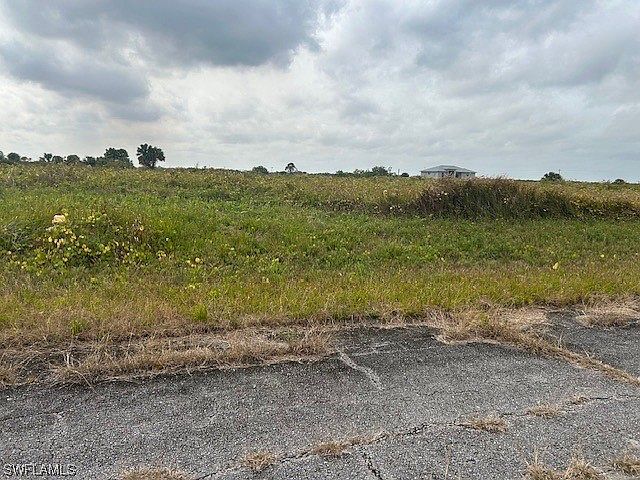 2nd image of 180 Concord Loop