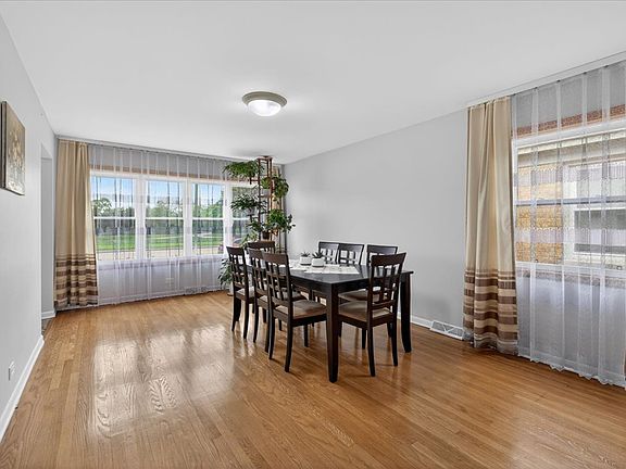 3rd image of 8043 W Irving Park Rd