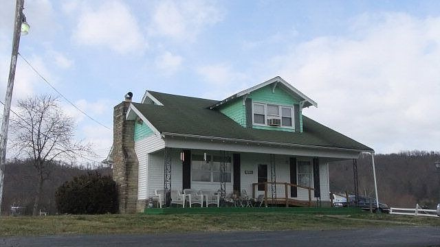 1st image of 1825 Kemper Ln
