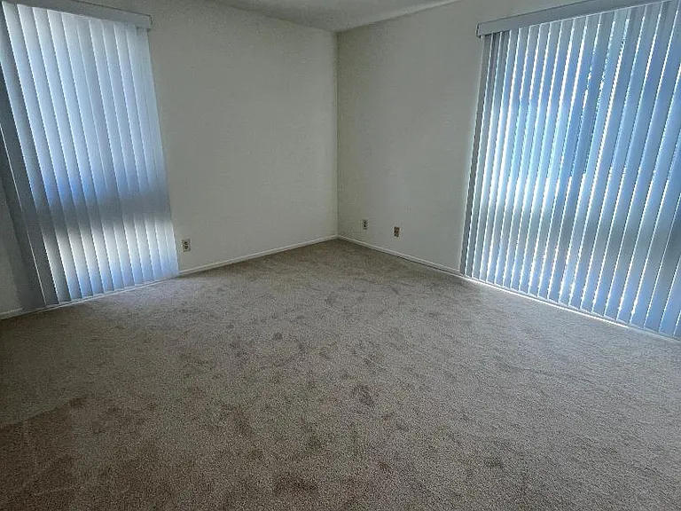 5908 Cedros Ave #6 — Photo 2