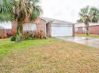 9479 Parker Place Dr, Navarre, FL 32566