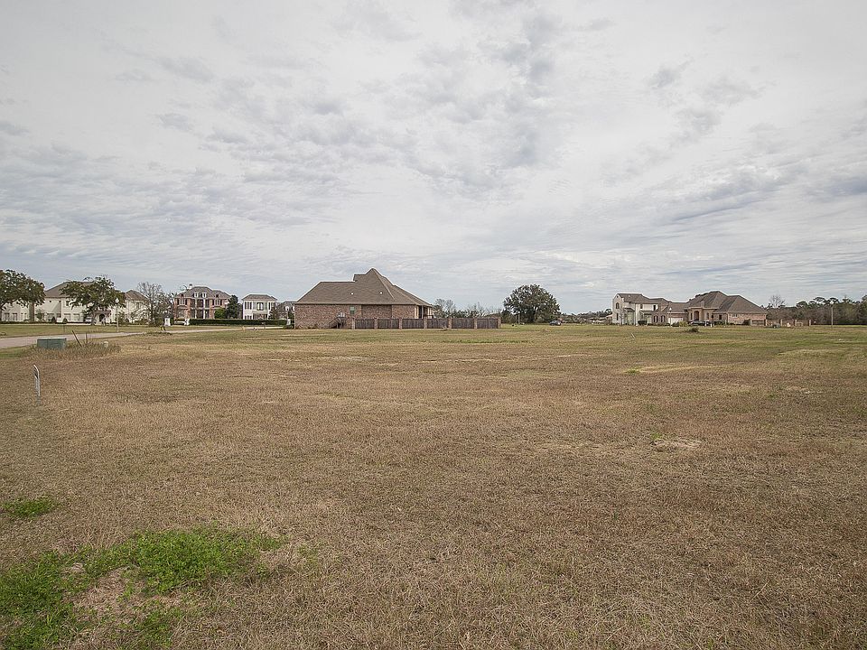 2nd image of 406 Goose Pointe Blvd