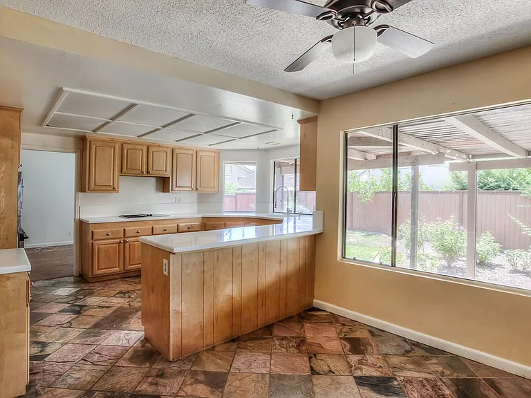 4546 E Blue Jay Ave — Photo 17