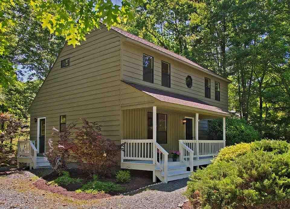 1st image of 143 Jefferson Dr