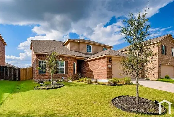 4 bed, 2174 sqft, $3,350 — Photo 2