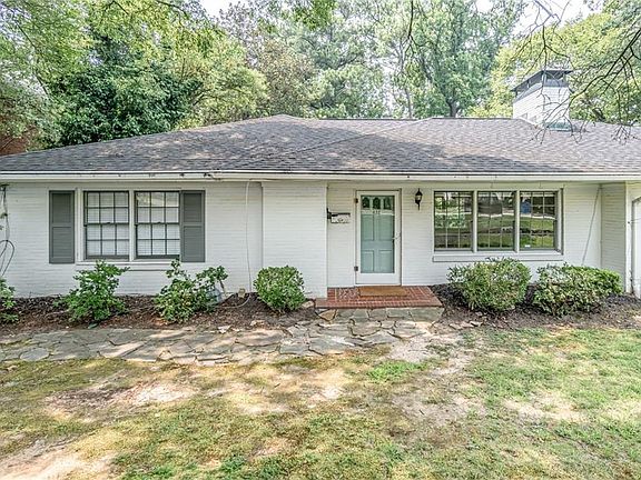 5th image of 432 Collier Rd NW