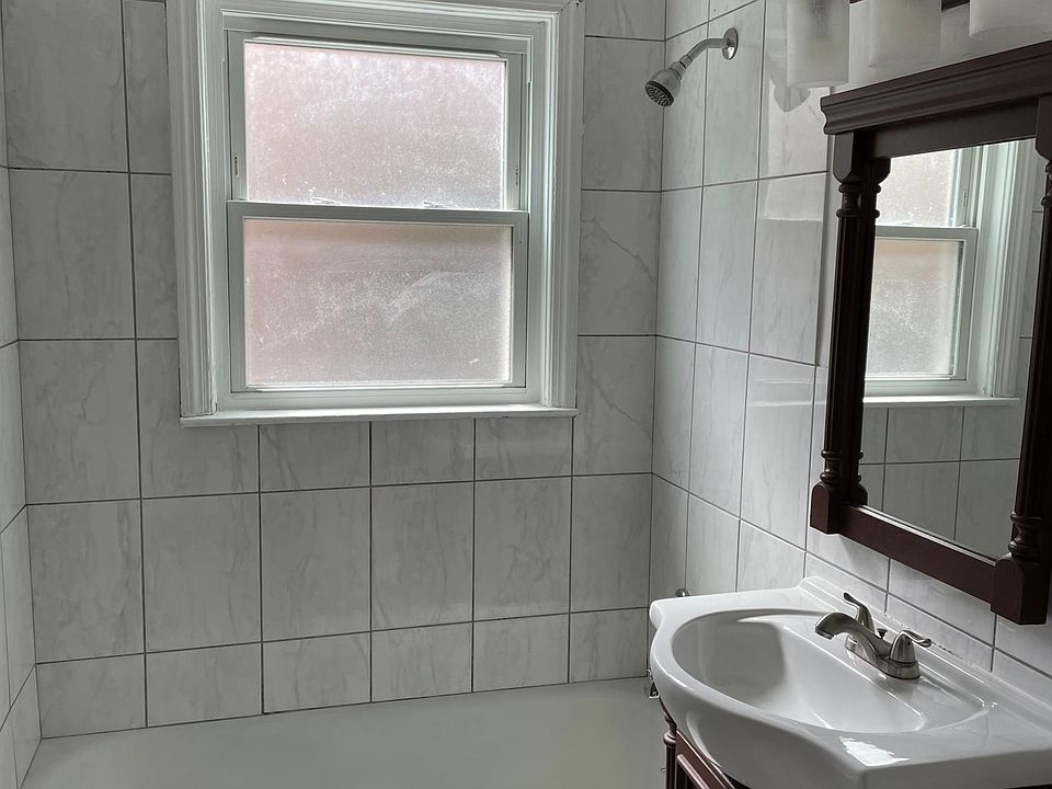 1st image of 318 Callan Ave #1S