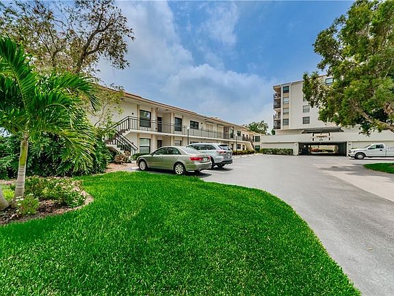 3rd image of 6180 Sun Blvd APT 104