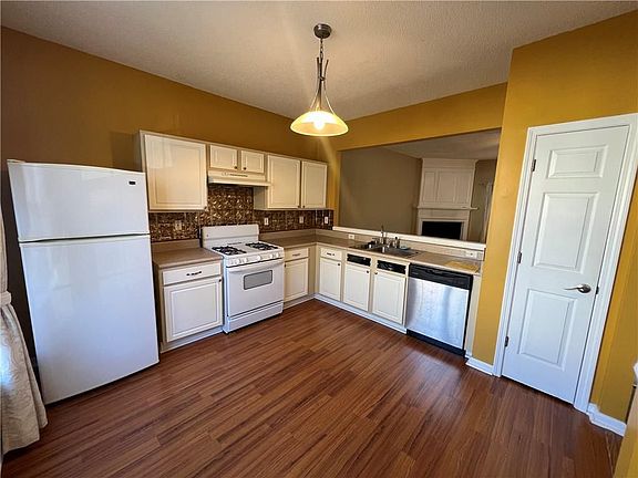 3rd image of 4645 Valais Ct Unit 25