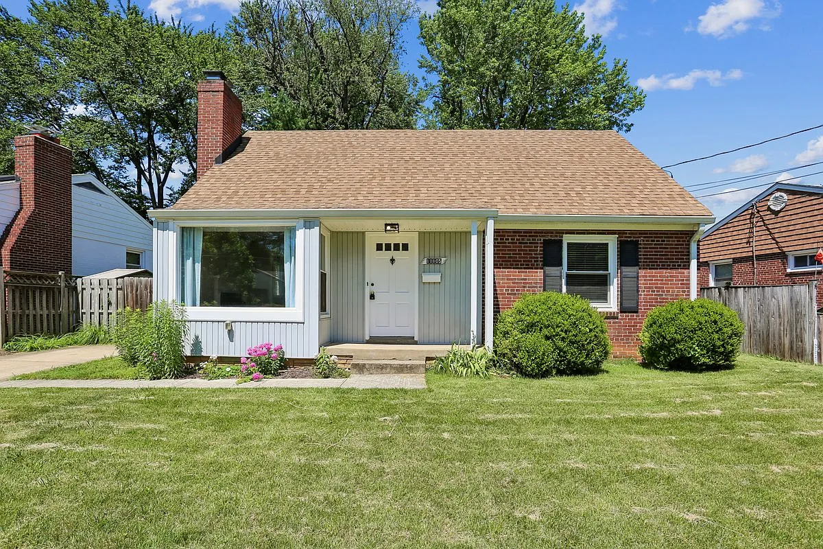 3 bed, 1254 sqft, $3,444 — Photo 1