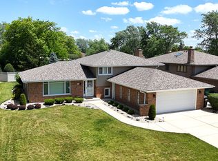 15363 Sunflower Ct, Orland Park, IL 60462