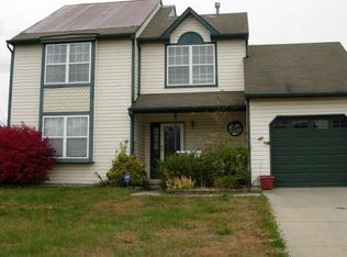 35 Randolph Ln, Sicklerville, NJ 08081