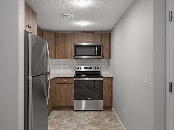 5th image of 6359 Greenaway Ave NW