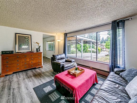 4th image of 19821 Birch Way