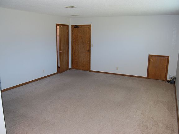 4th image of 411 N 57th St #1