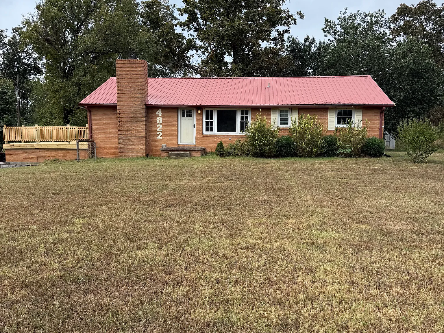 3 bed, 1560 sqft, $1,600 — Photo 1