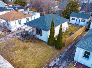 94 Saint Clair Ave, Kitchener, ON N2M3Z4