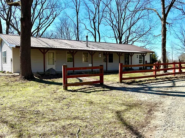 10517 N Barnard Rd, Pendleton, IN 46064