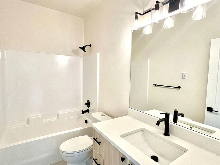 206 N Blandena St — Photo 13