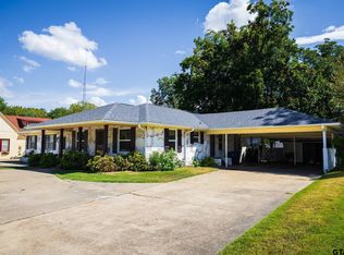 414 E 1st St, Mount Pleasant, TX 75455
