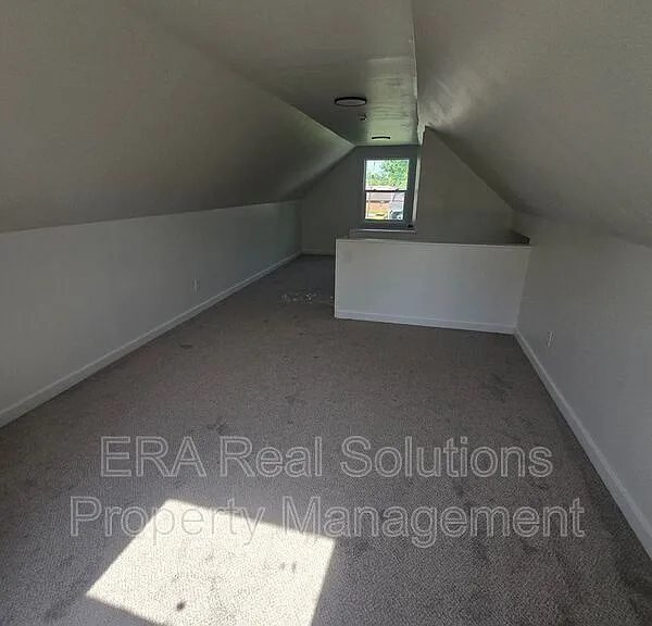 432 Catherine St — Photo 7