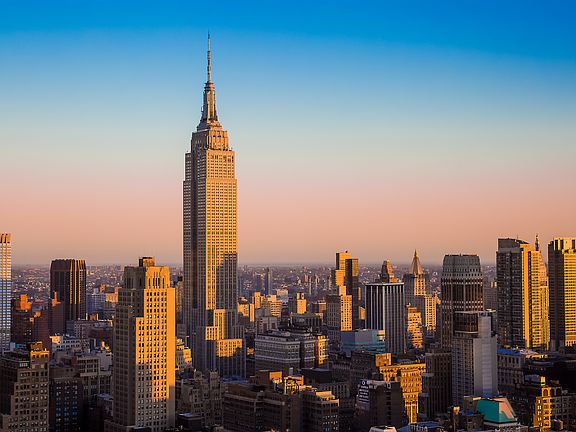 5th image of 460 W 42nd St #Ph4j