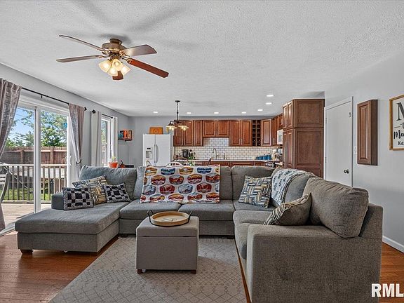 3rd image of 4120 Marie Dr