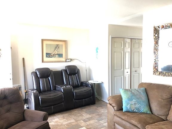 4th image of 18 Oslo Ave #18