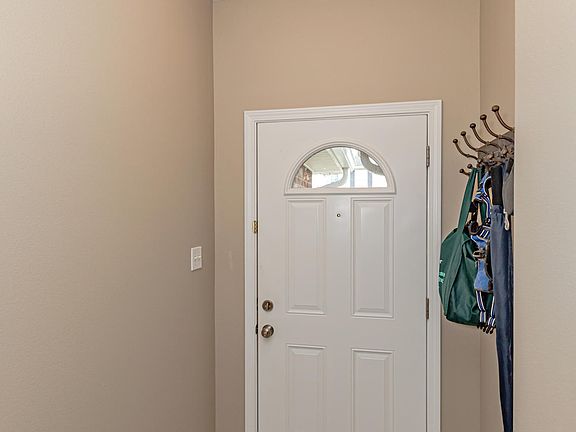 5th image of 4116 Silverwood Dr