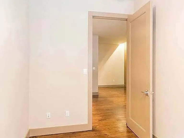 447 Meeker Ave #1A — Photo 14