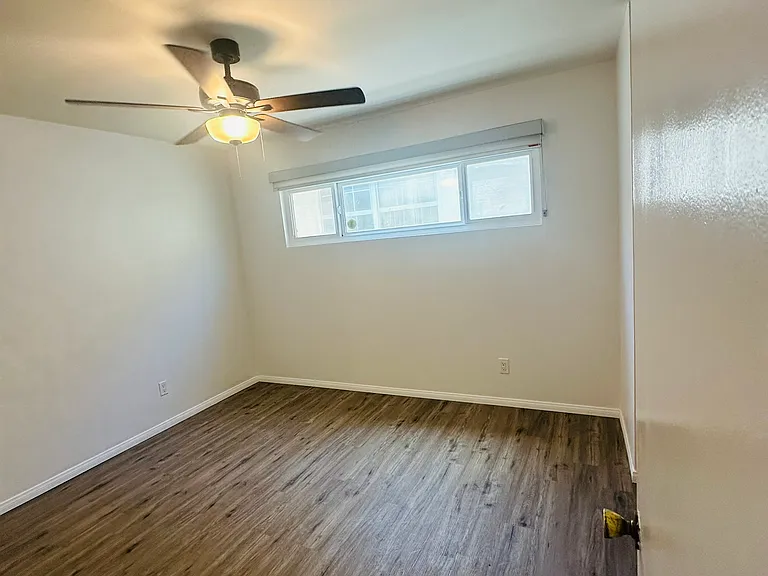 4766 - 4768 Long Branch Ave., San Diego, CA 92107 - 4768 — Photo 13