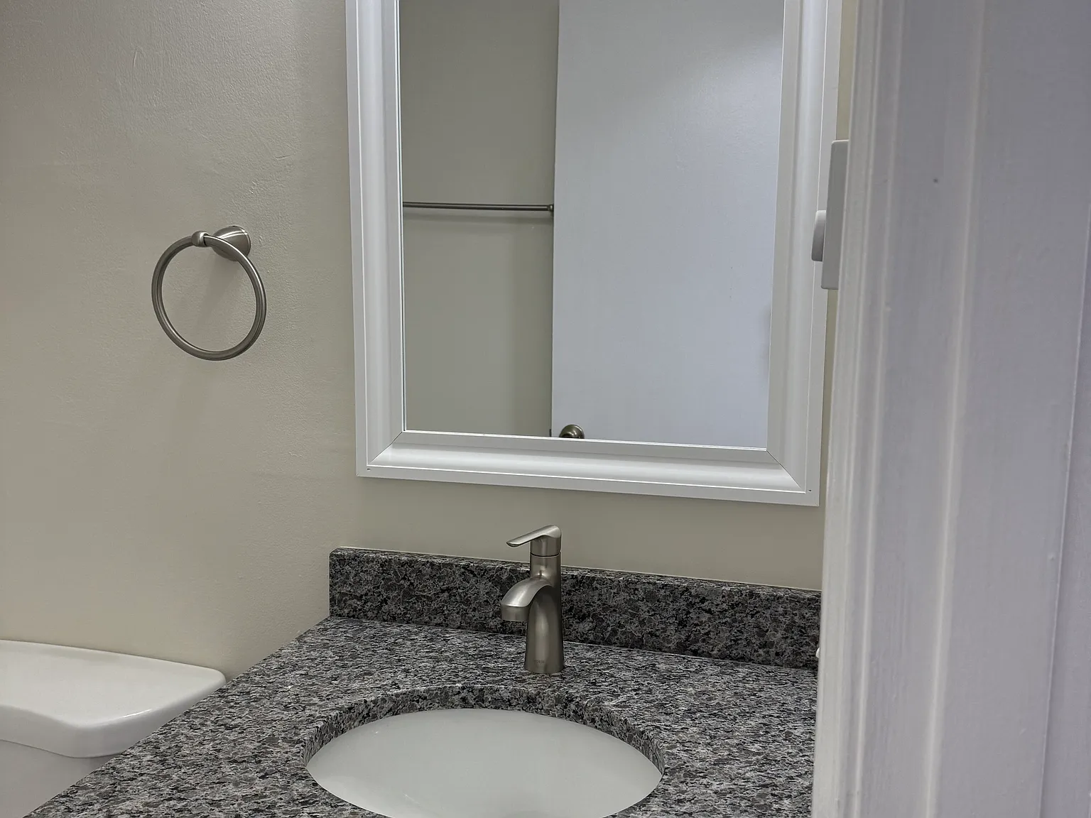 2 bed, $1,650 — Photo 3