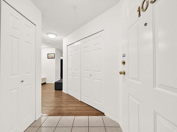 4th image of 12733 72nd Ave #103