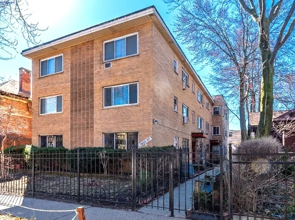 1657 W Farwell Ave APT 2D, Chicago, IL 60626