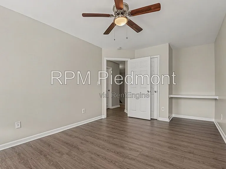 739 Prince Pl NW — Photo 16