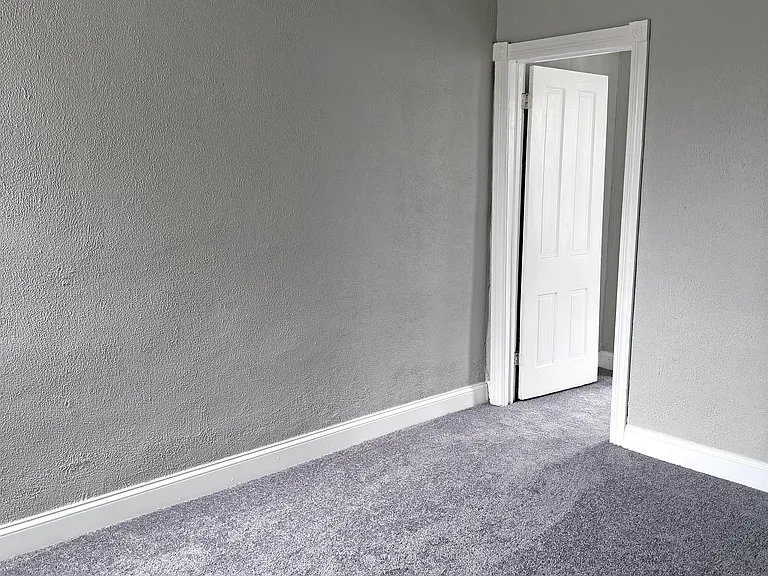 1528 S Hollywood St — Photo 19