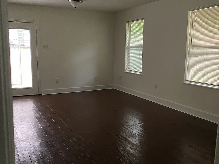 3705 Commerce St #A — Photo 5