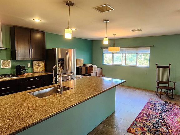 4th image of 1120 Pepper Dr #139B