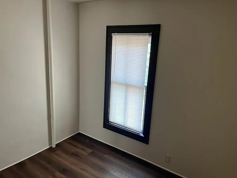 Unit Photo