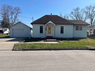 114 C Ave, Kalona, IA 52247