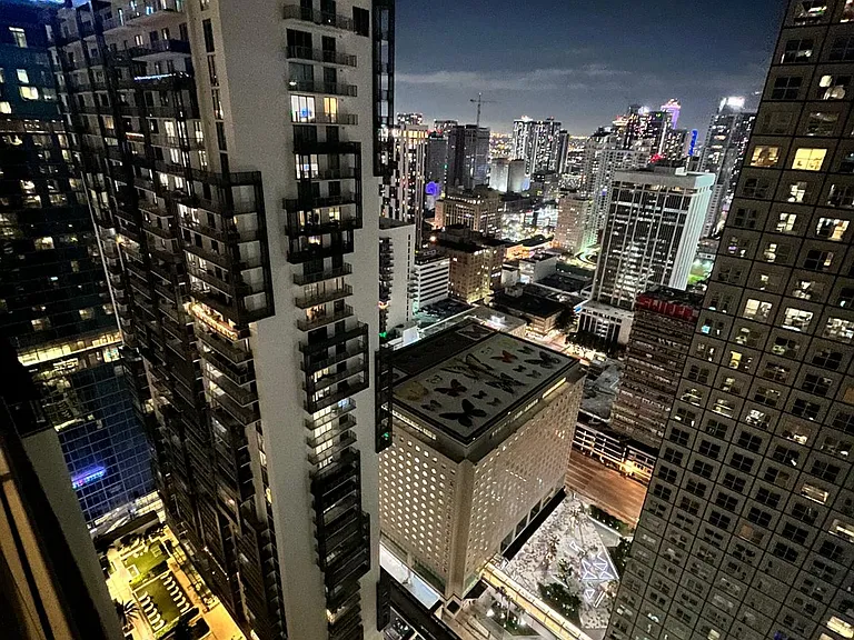 300 S Biscayne Blvd #4003 — Photo 11