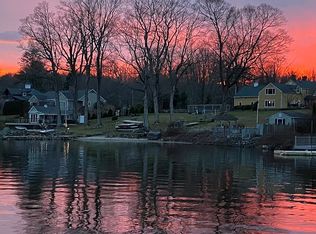 264 Bantam Lake Rd, Morris, CT 06763