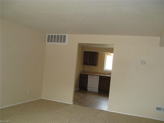 3rd image of 1593 Lee Terrace Dr